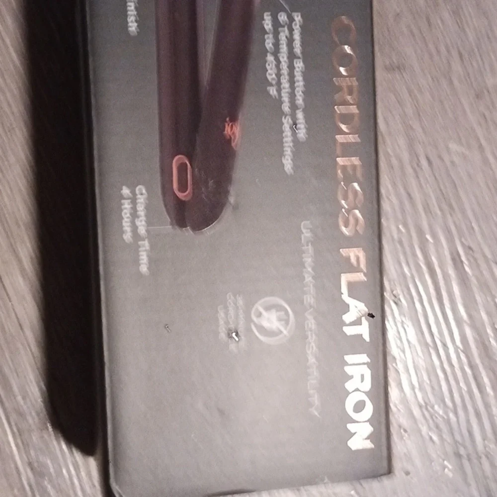 Ion Rose Gold and Black Flat Iron